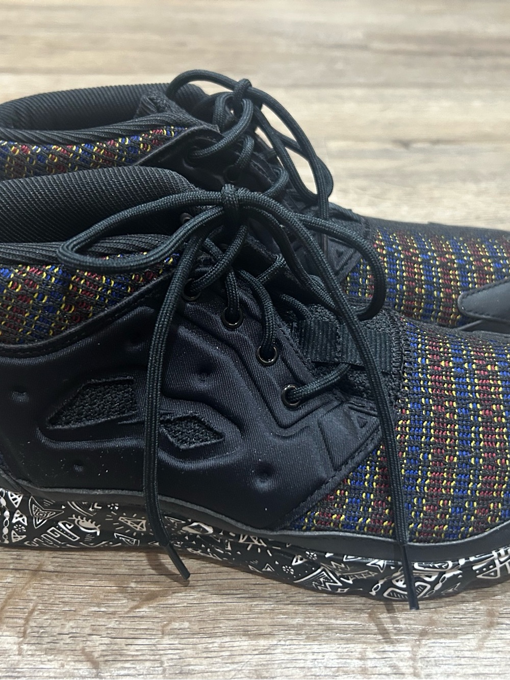 Reebok Women’s Size 8 Furylite African Pack Knit Athletic Sneakers